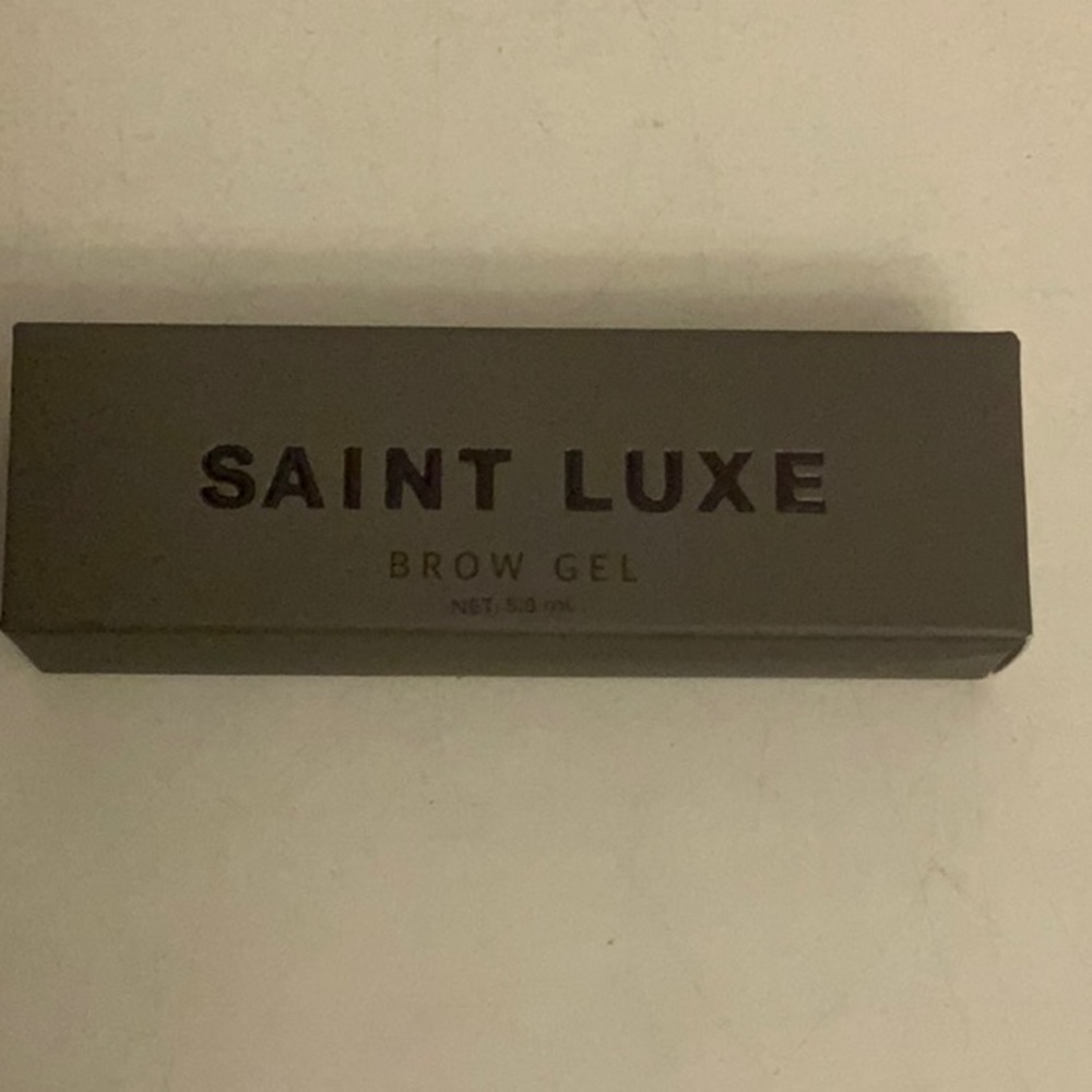 New Saint luxe beauty brows gel.